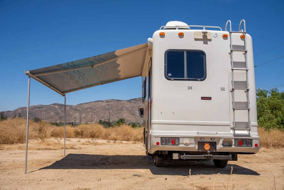 1996 Isuzu Elf - Image 20 of 31