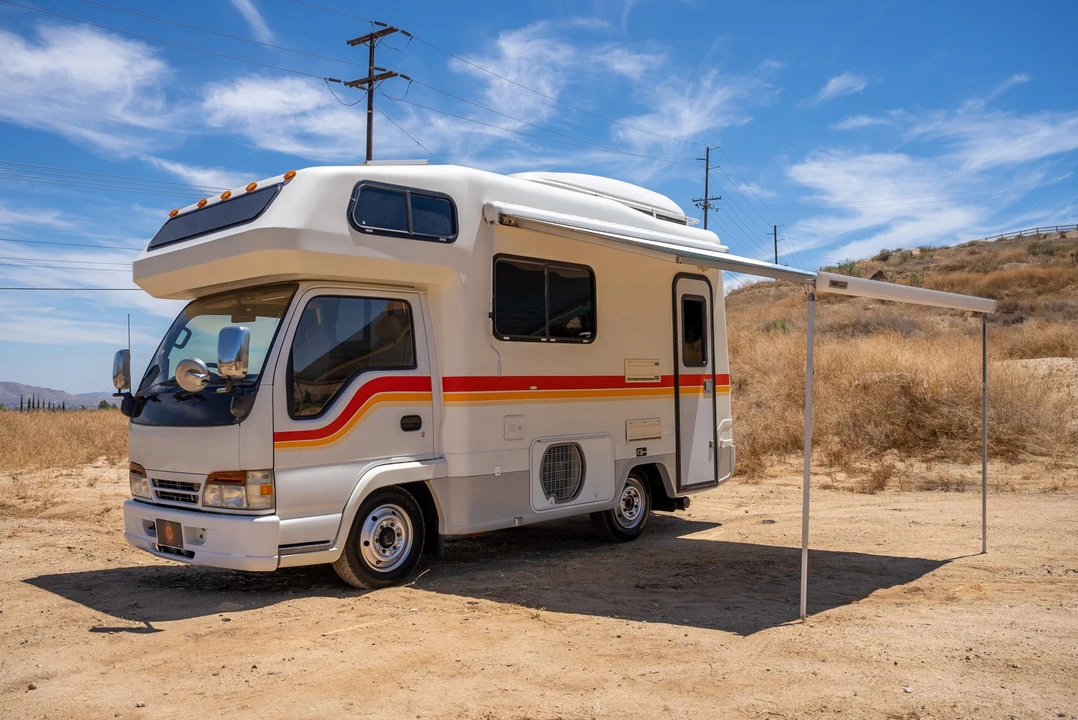 1996 Isuzu Elf - Image 16 of 31
