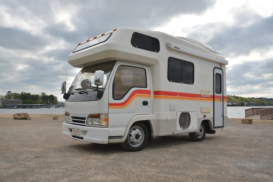1996 Isuzu Elf - Image 3 of 31