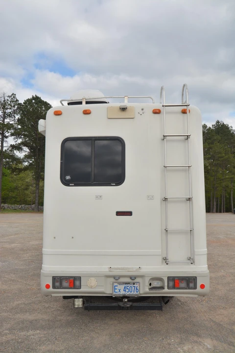 1996 Isuzu Elf - Image 12 of 31