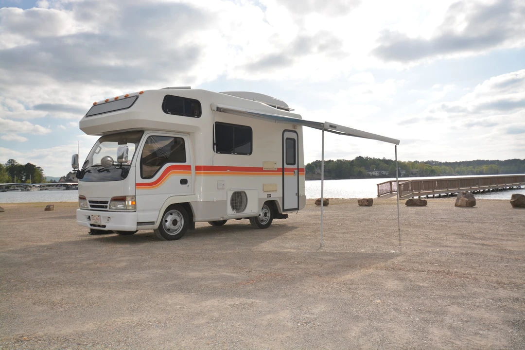 1996 Isuzu Elf - Image 5 of 31
