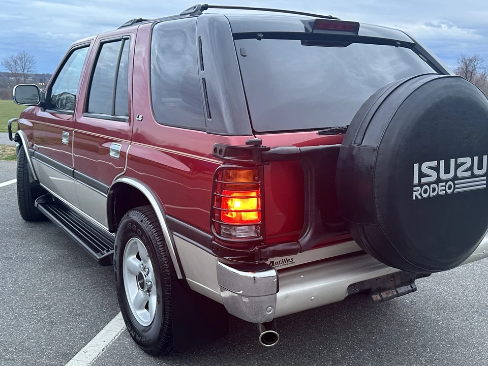 1996 Isuzu Rodeo - Image 27 of 31