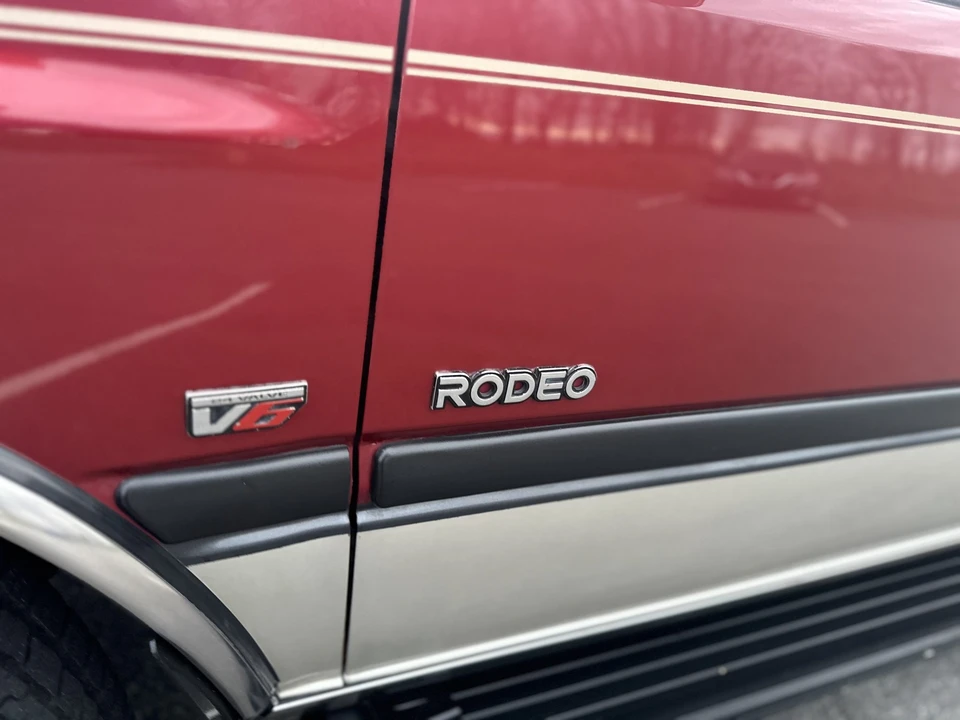 1996 Isuzu Rodeo - Image 24 of 31