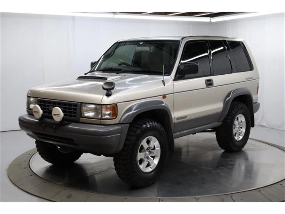 1996 Isuzu Trooper - Image 2 of 31