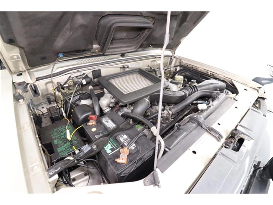 1996 Isuzu Trooper - Image 23 of 31