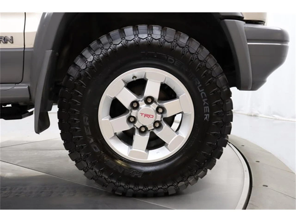 1996 Isuzu Trooper - Image 28 of 31