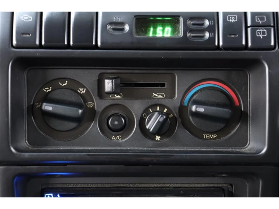 1996 Isuzu Trooper - Image 12 of 31