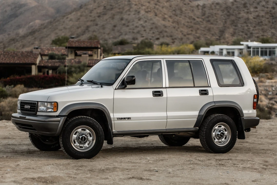 1996 Isuzu Trooper - Image 25 of 31