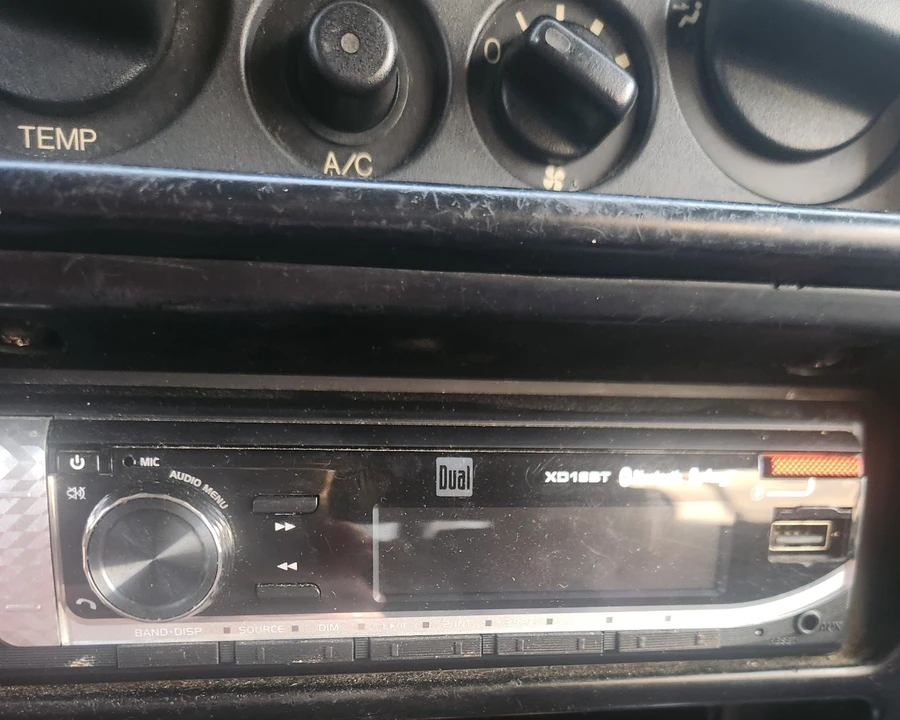 1996 Isuzu Trooper - Image 18 of 20