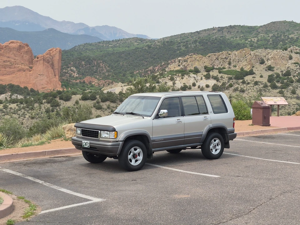 1996 Isuzu Trooper - Image 3 of 31