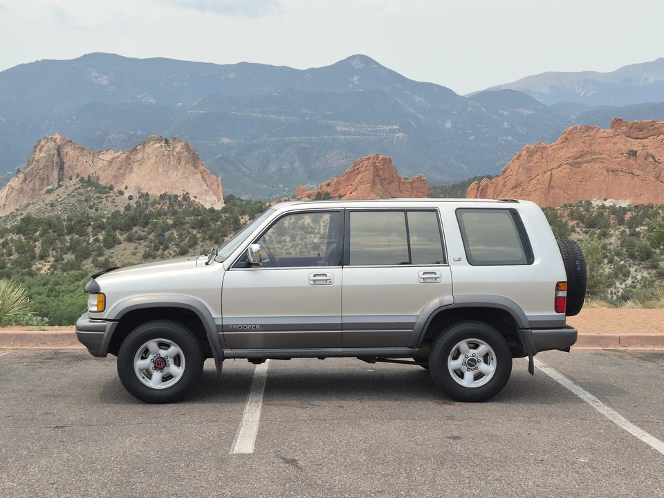 1996 Isuzu Trooper - Image 24 of 31