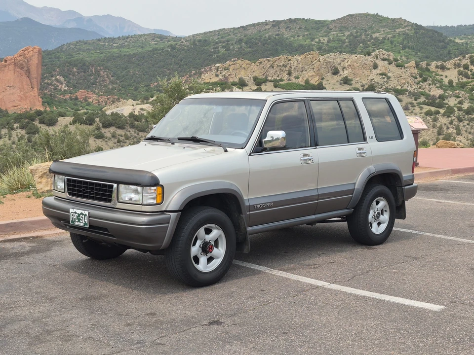 1996 Isuzu Trooper - Image 4 of 31