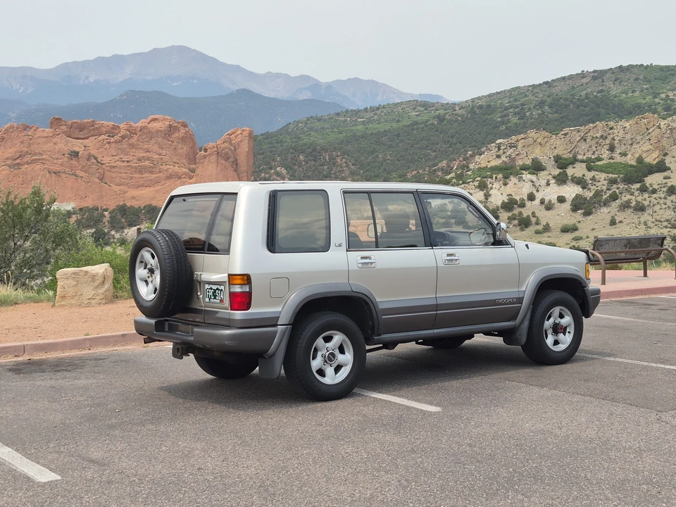 1996 Isuzu Trooper - Image 15 of 31