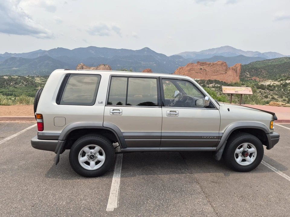 1996 Isuzu Trooper - Image 13 of 31