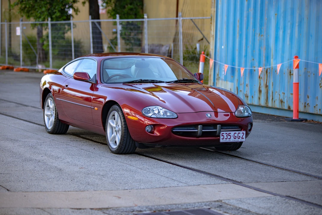 1996 Jaguar X100 XK8 - Image 9 of 31