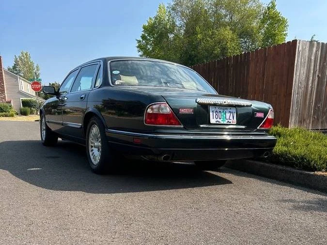 1996 Jaguar X300 XJ - Image 2 of 24