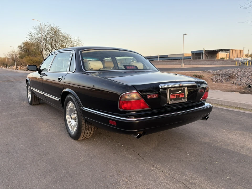 1996 Jaguar X300 XJ - Image 24 of 31