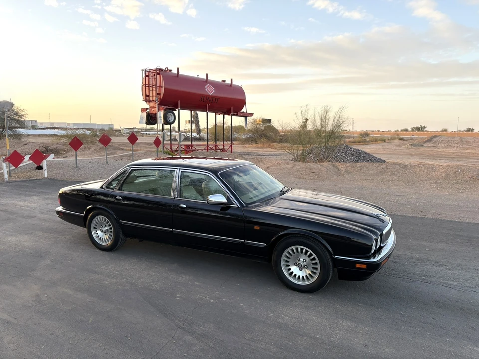 1996 Jaguar X300 XJ - Image 12 of 31