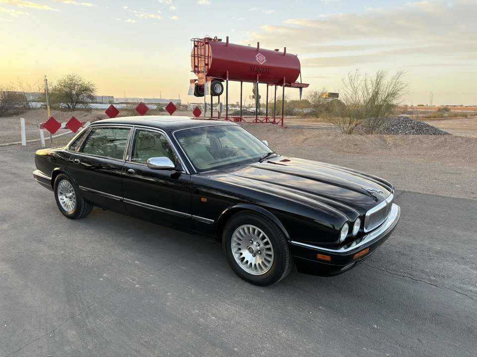 1996 Jaguar X300 XJ - Image 11 of 31