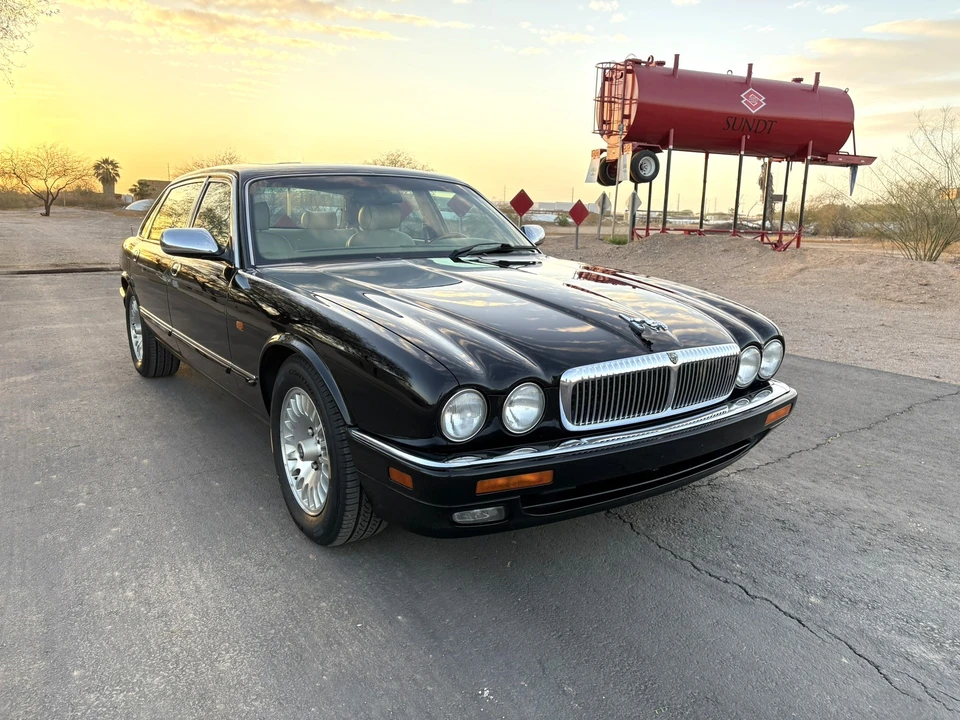 1996 Jaguar X300 XJ - Image 9 of 31