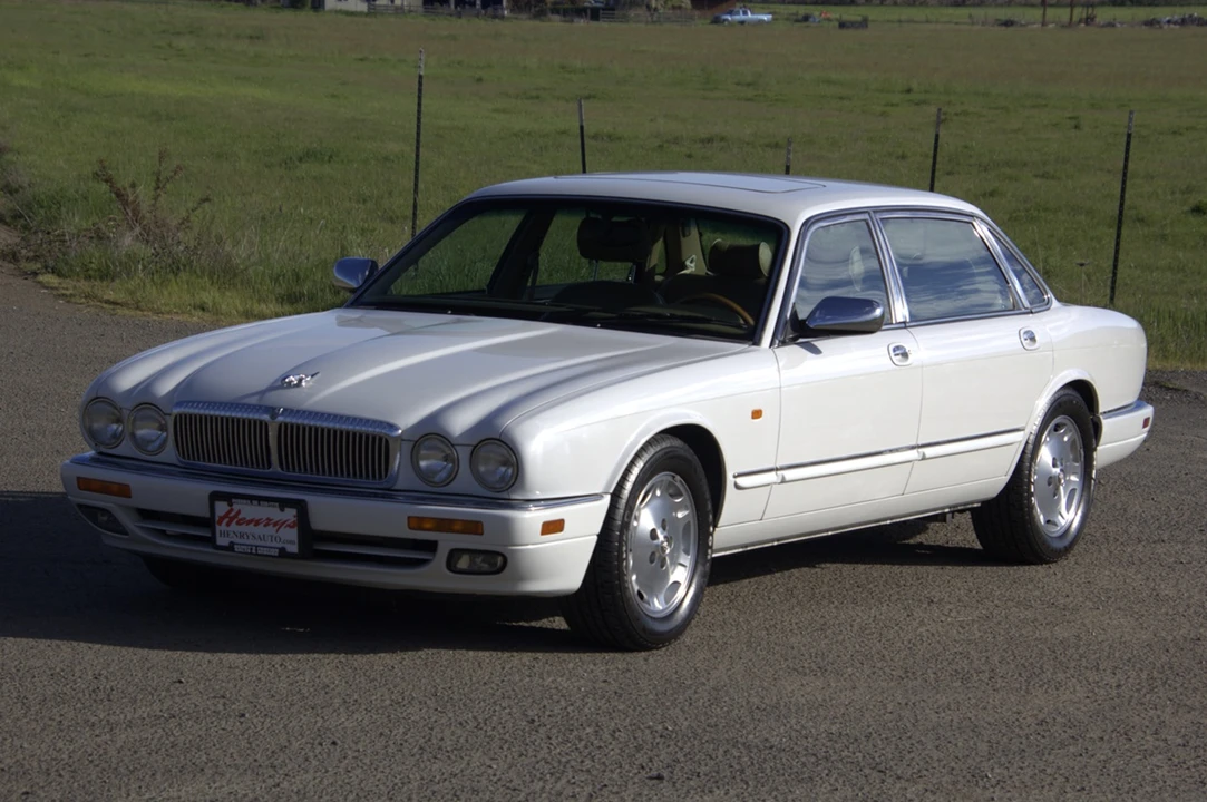 1996 Jaguar X300 XJ - Image 14 of 31