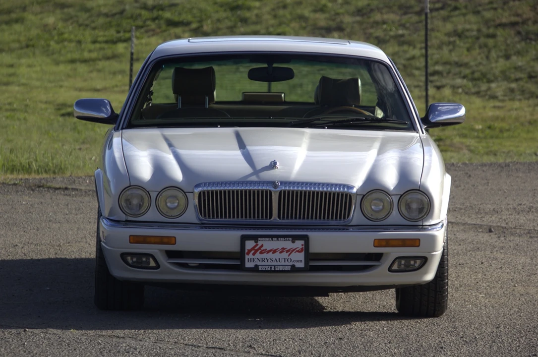 1996 Jaguar X300 XJ - Image 5 of 31