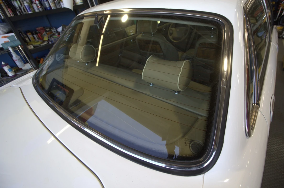 1996 Jaguar X300 XJ - Image 18 of 31