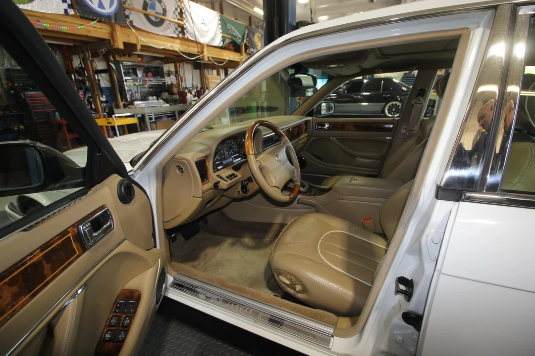 1996 Jaguar X300 XJ - Image 20 of 31