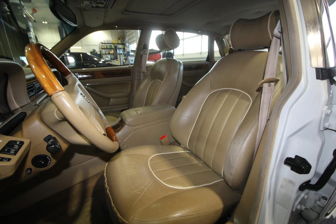 1996 Jaguar X300 XJ - Image 22 of 31