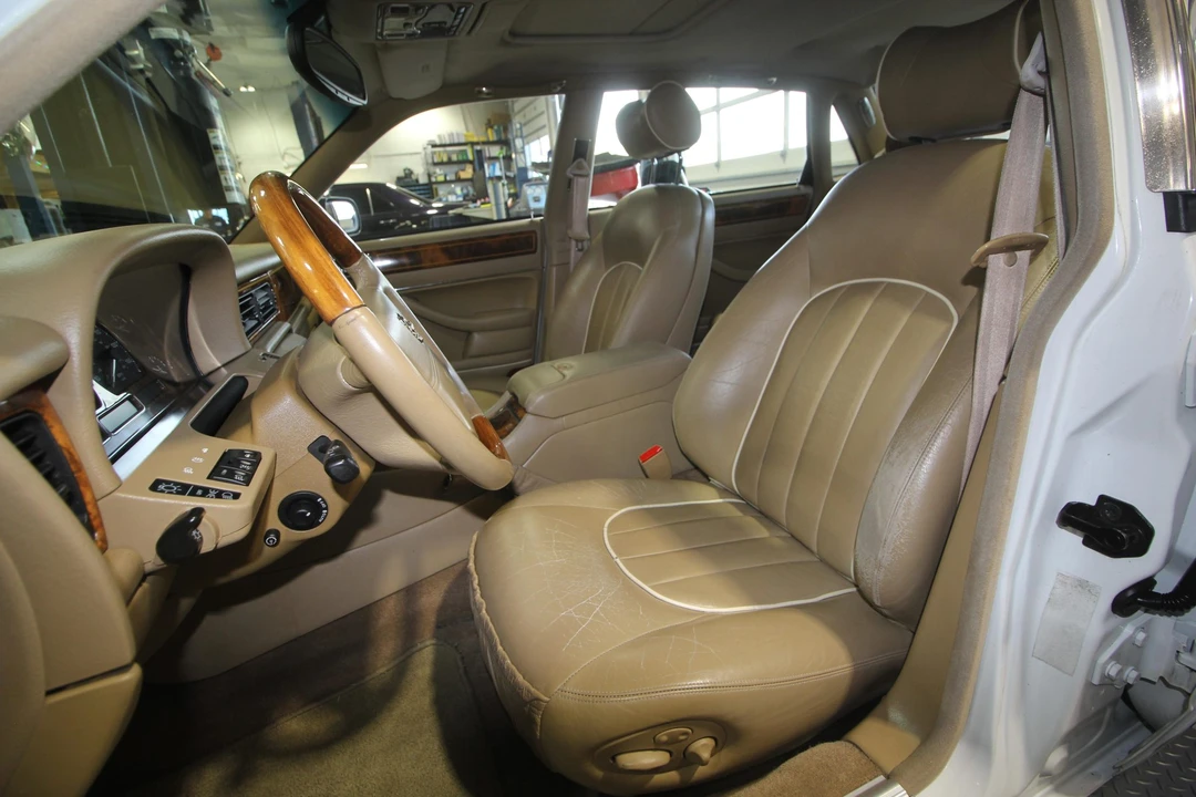 1996 Jaguar X300 XJ - Image 23 of 31