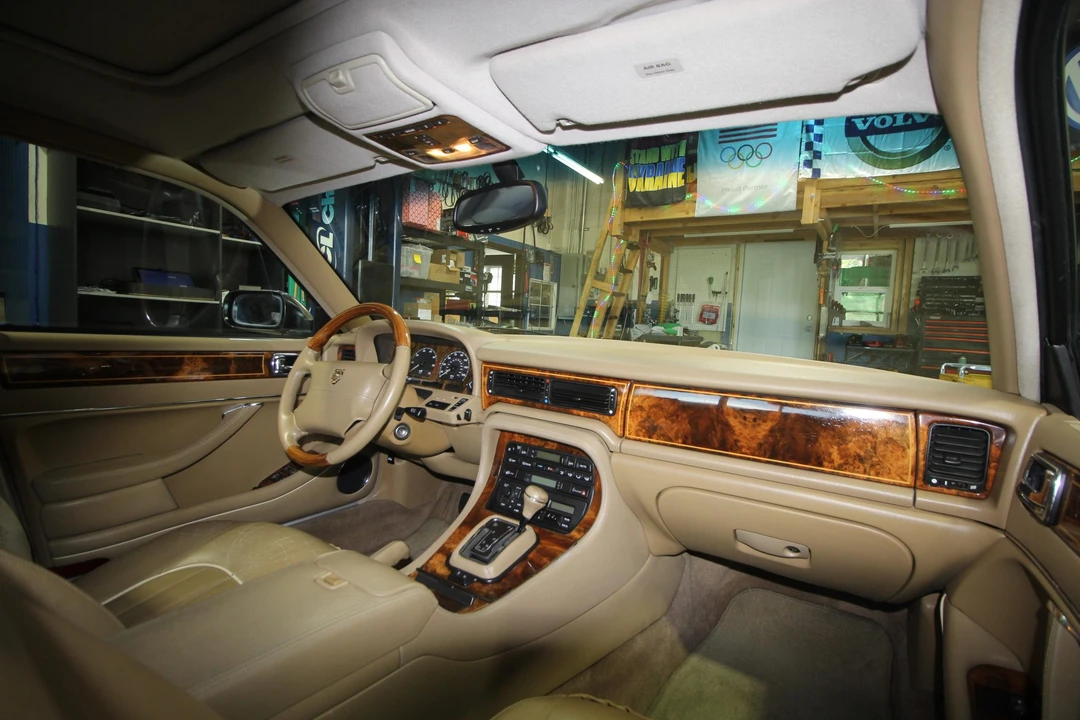 1996 Jaguar X300 XJ - Image 28 of 31