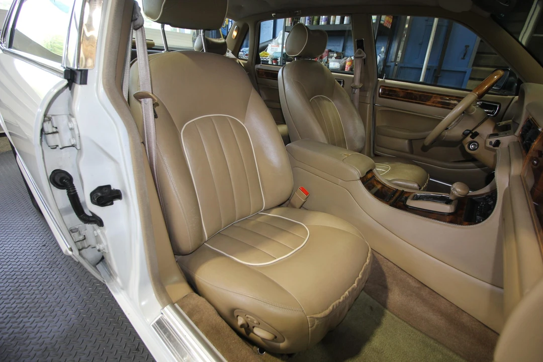 1996 Jaguar X300 XJ - Image 24 of 31