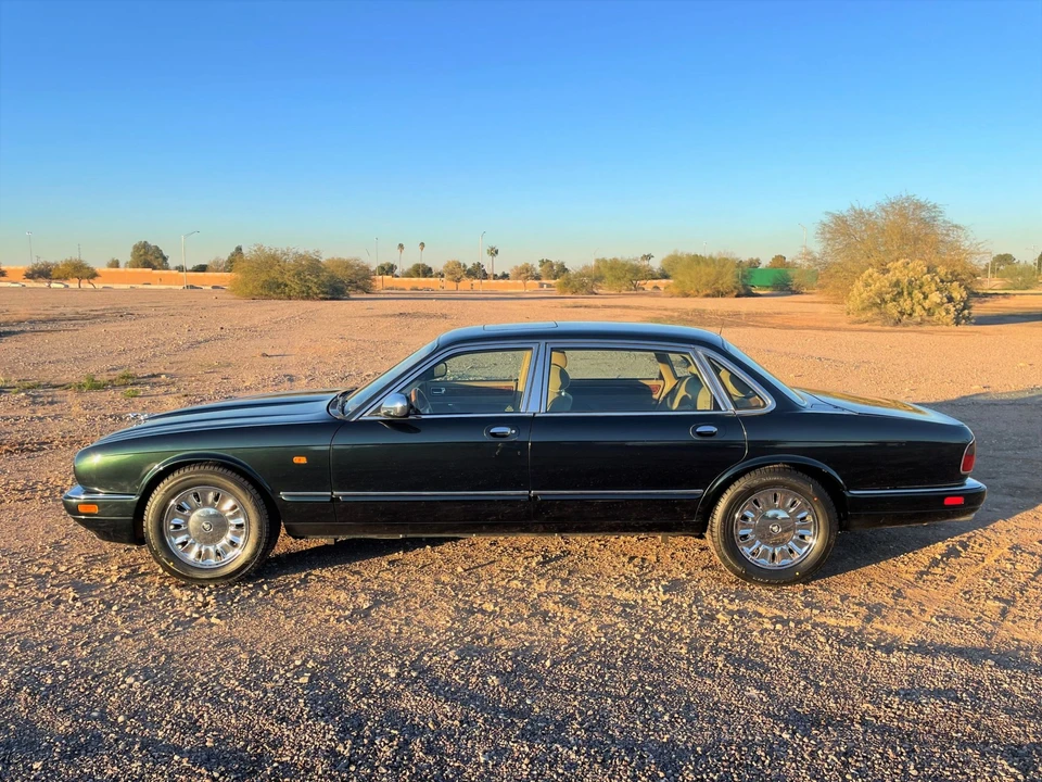1996 Jaguar X300 XJ - Image 11 of 31