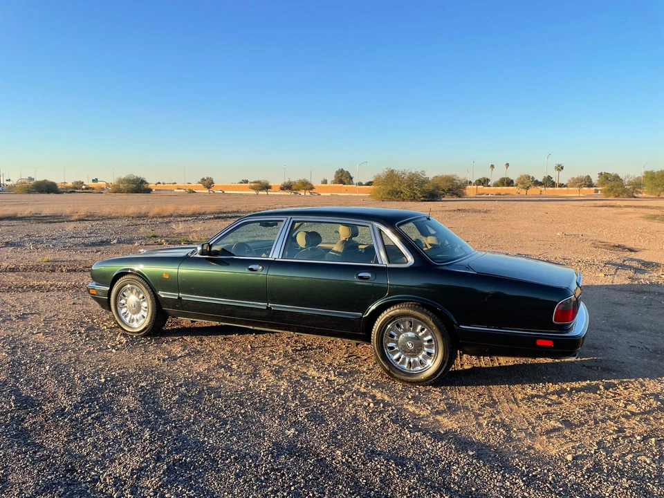 1996 Jaguar X300 XJ - Image 13 of 31