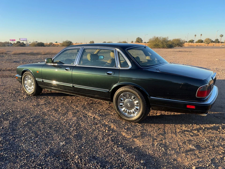 1996 Jaguar X300 XJ - Image 14 of 31