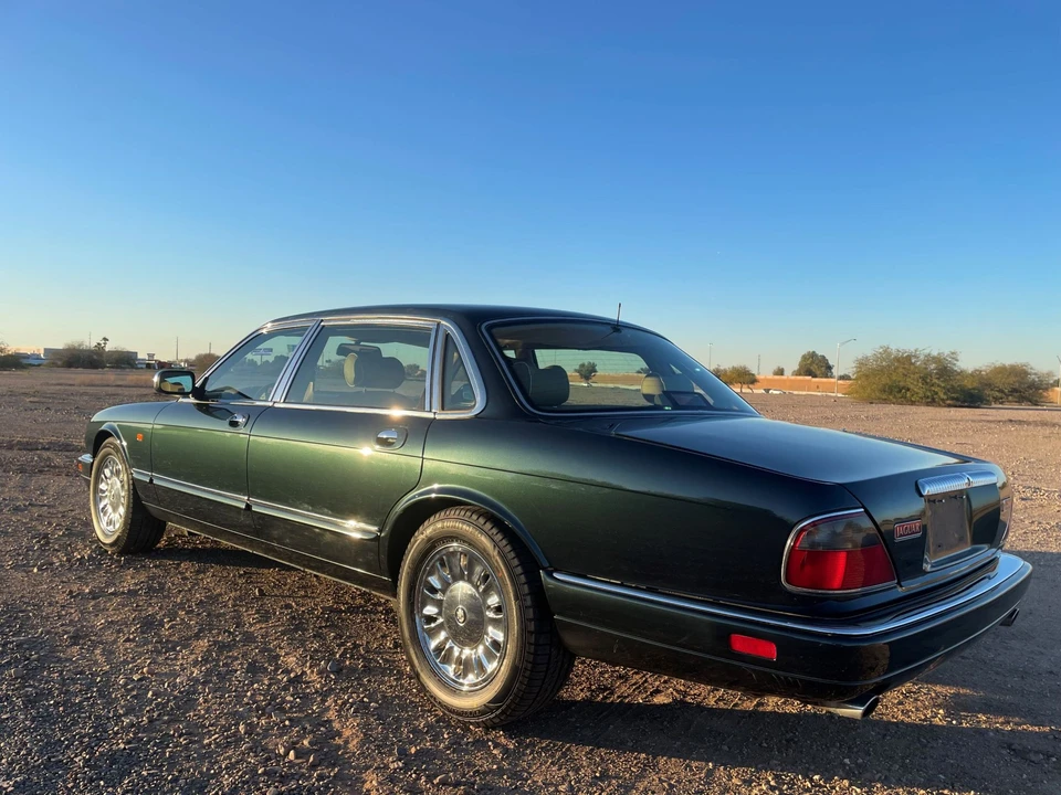 1996 Jaguar X300 XJ - Image 17 of 31