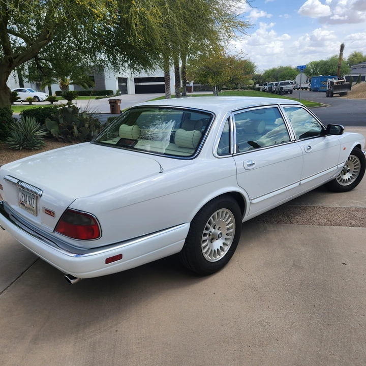 1996 Jaguar X300 XJ - Image 15 of 31