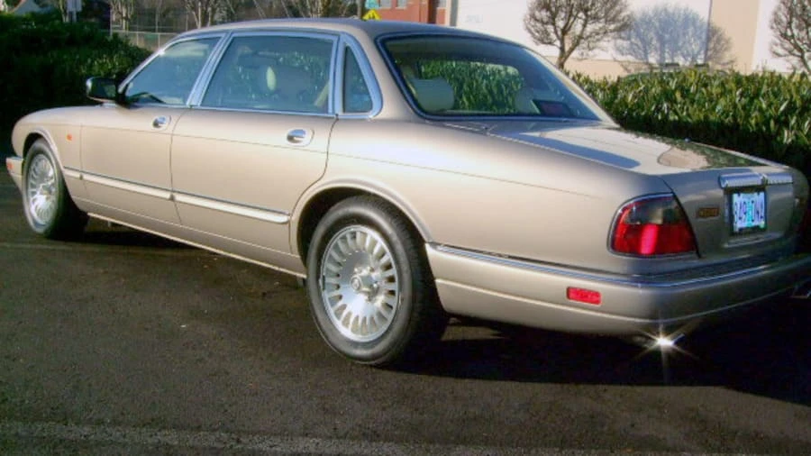 1996 Jaguar X300 XJ - Image 3 of 12