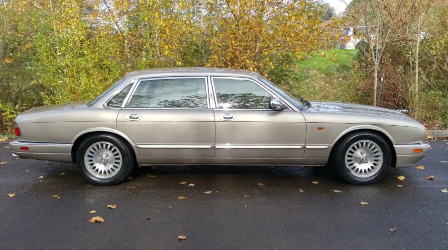 1996 Jaguar X300 XJ - Image 2 of 12