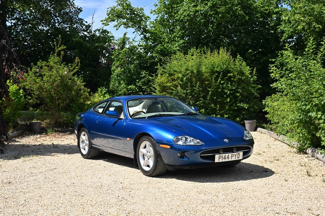 1996 Jaguar X100 XK8 - Image 16 of 30