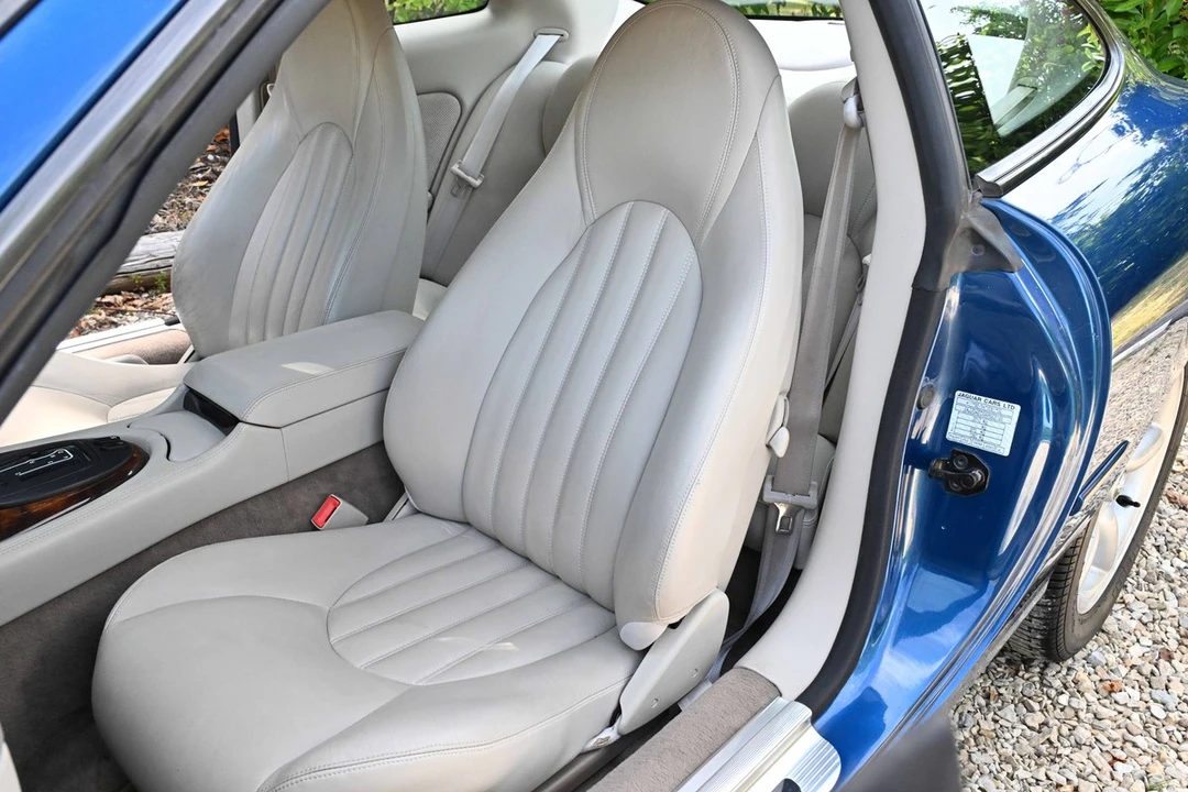 1996 Jaguar X100 XK8 - Image 24 of 30