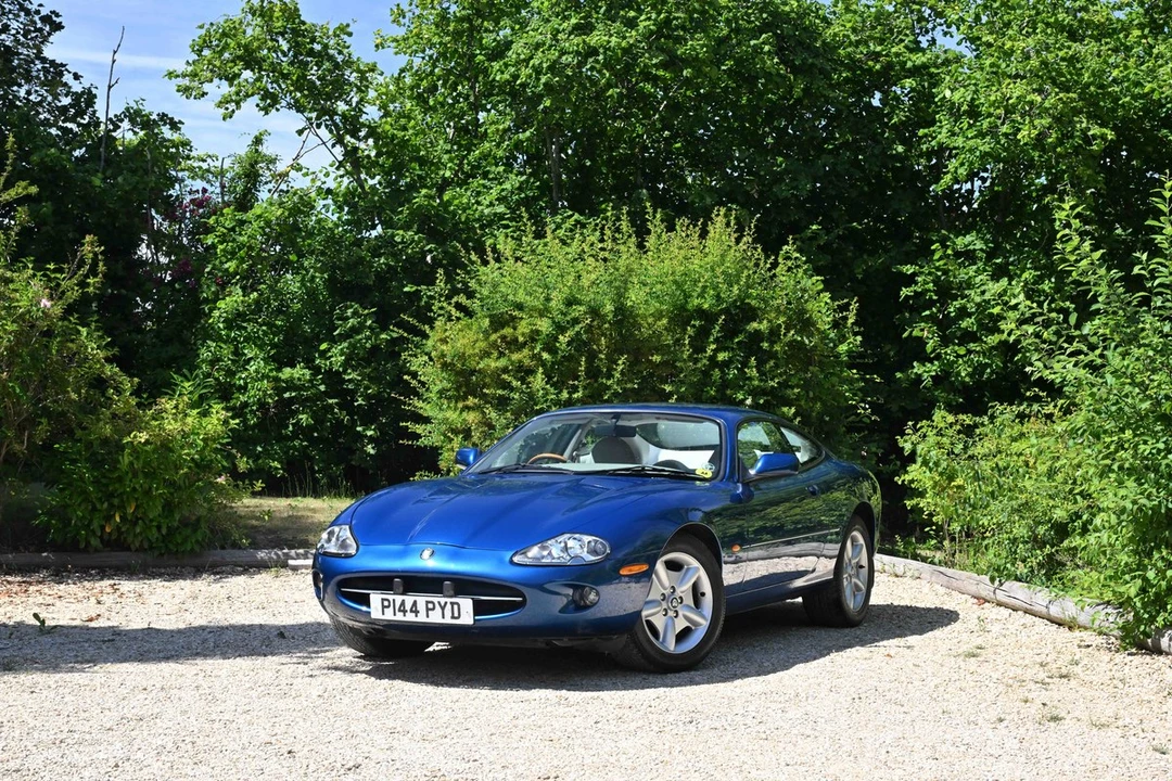 1996 Jaguar X100 XK8 - Image 10 of 30
