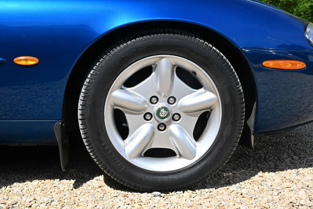 1996 Jaguar X100 XK8 - Image 17 of 30