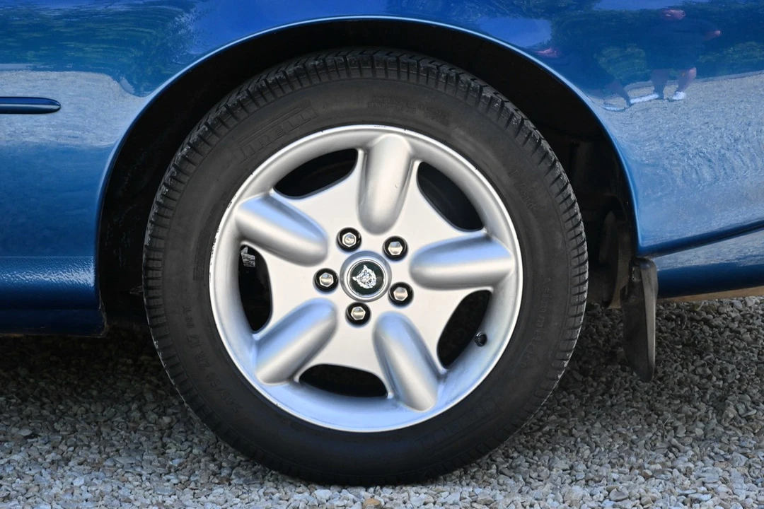 1996 Jaguar X100 XK8 - Image 19 of 30