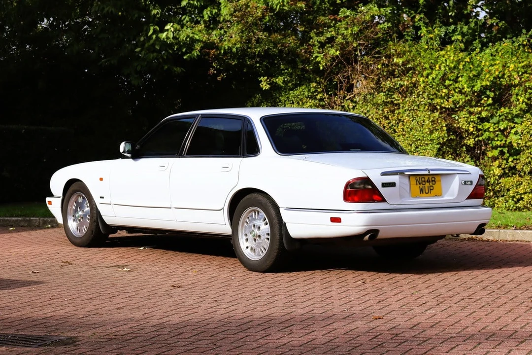1996 Jaguar X300 XJ - Image 6 of 30