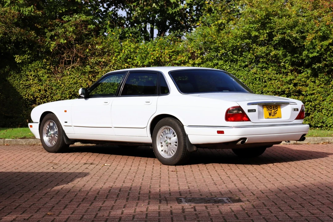 1996 Jaguar X300 XJ - Image 7 of 30