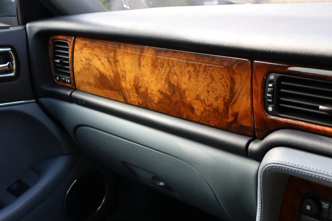 1996 Jaguar X300 XJ - Image 24 of 30