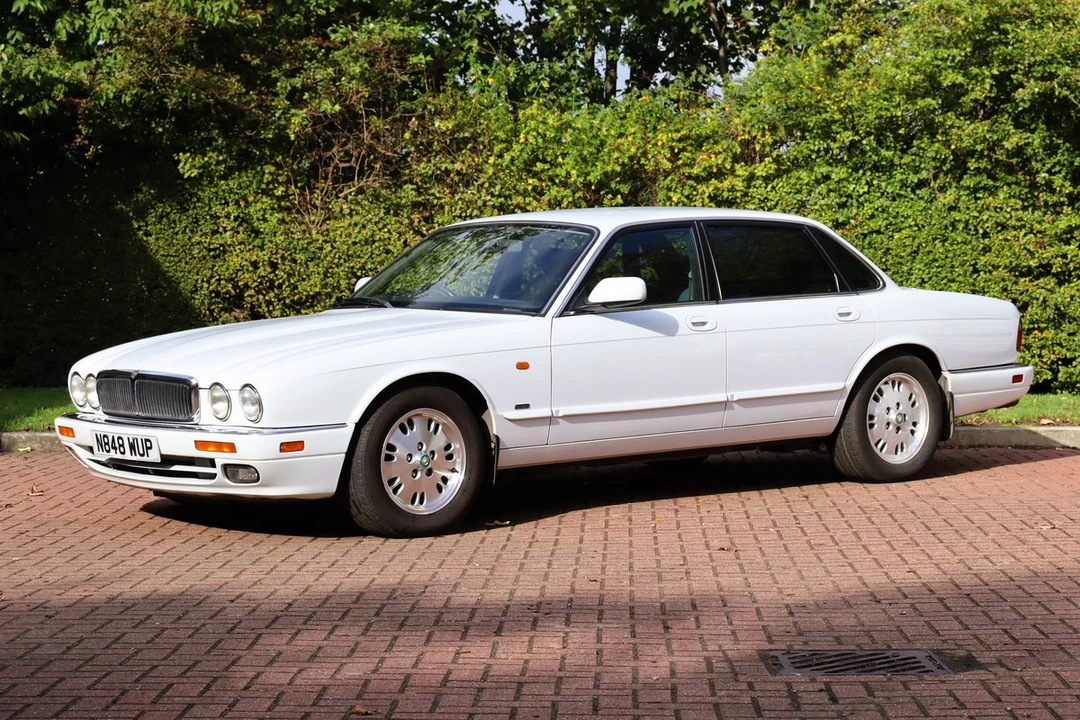 1996 Jaguar X300 XJ - Image 3 of 30