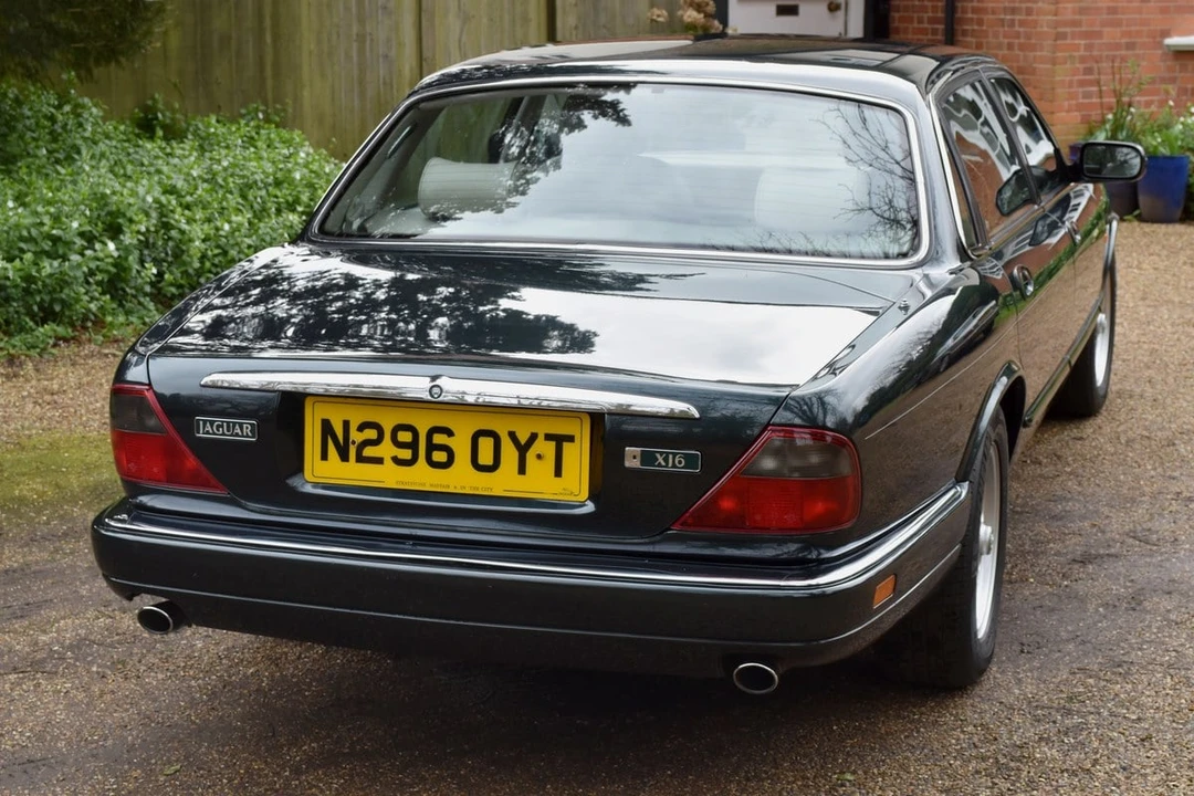 1996 Jaguar X300 XJ - Image 14 of 30