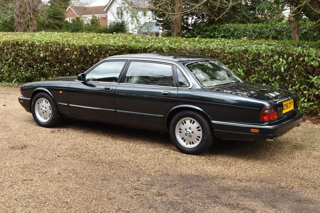 1996 Jaguar X300 XJ - Image 11 of 30